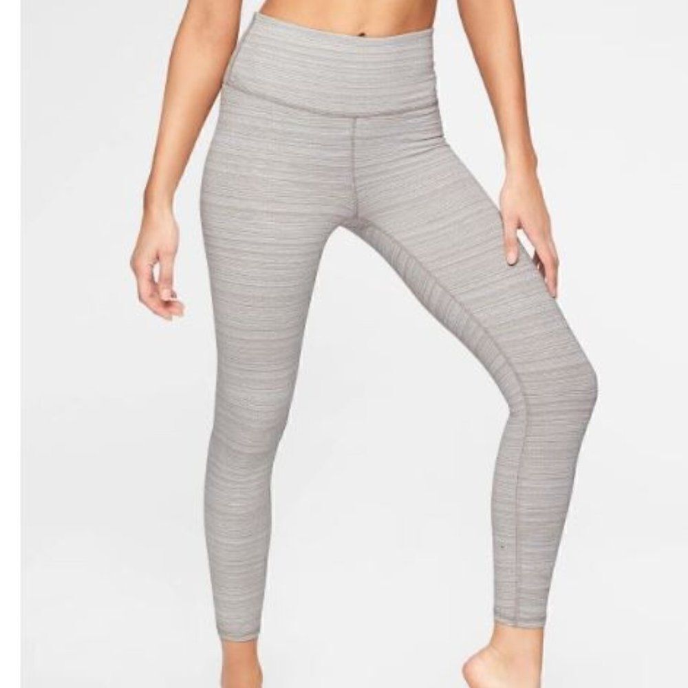 ATHLETA High Rise Jacquard Chaturanga 7/8 Tight Quail Size Large Petite